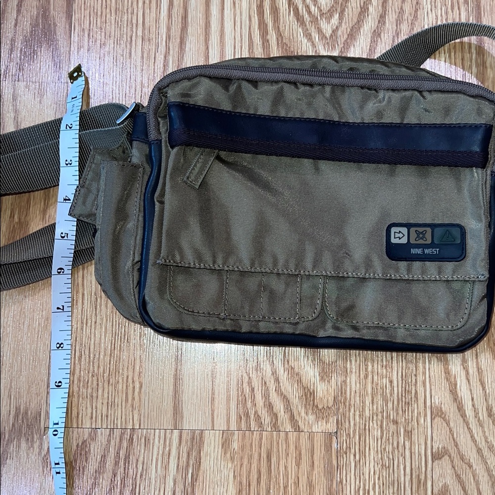 Nine West Olive Purse - Picture 10 of 10